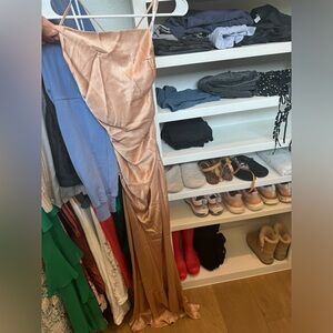 Beautiful dress only worn once